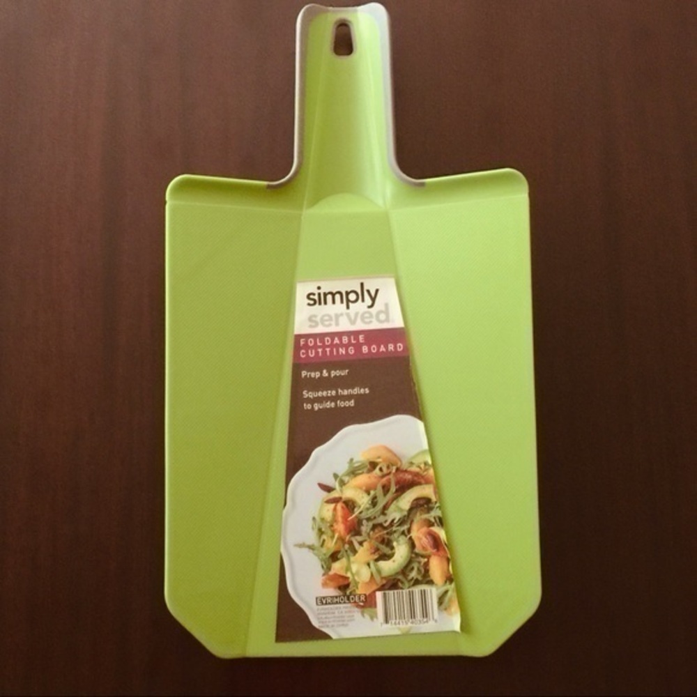 Simply Served Foldable Cutting Board - NWT